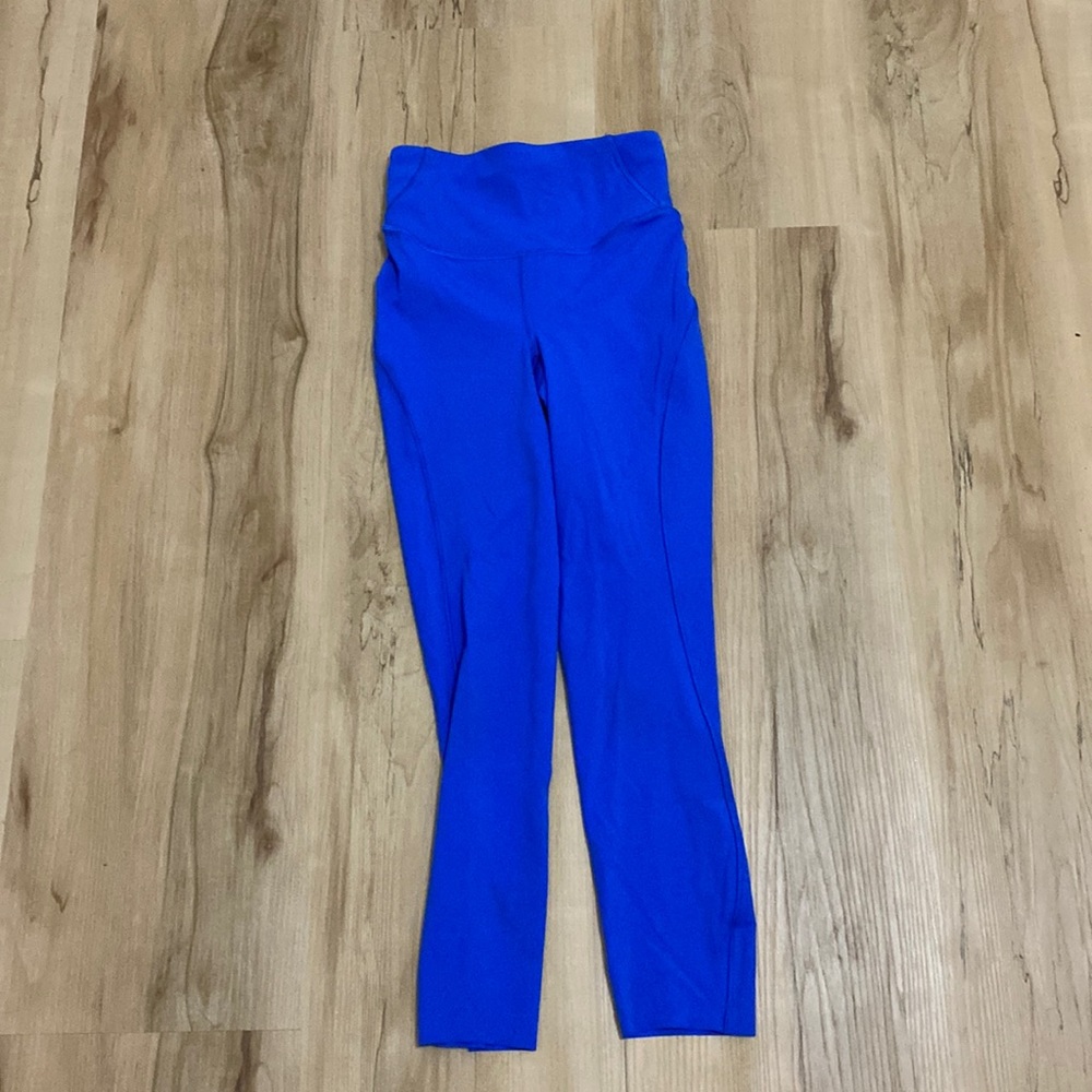 Poolside Blue lululemon leggings 🦵💙